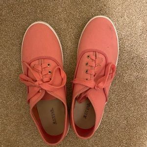JustFab Salmon sneakers